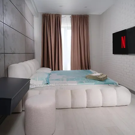 Arcadia Sky Aparthotel 4*